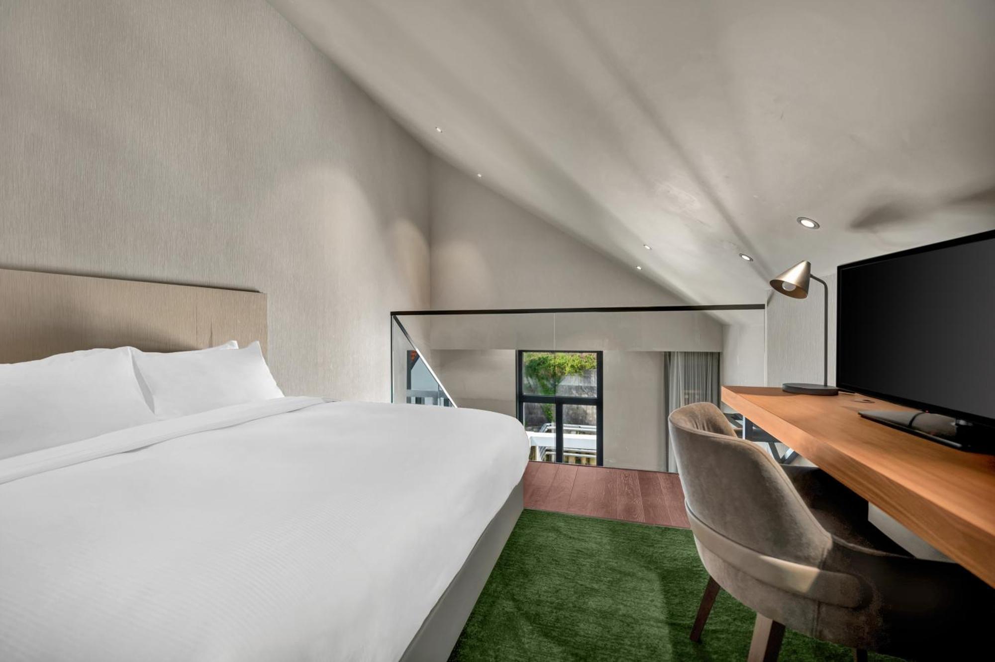 Duplex King Suite